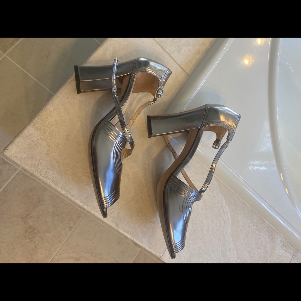Silver Pumps - Picture 2 of 5